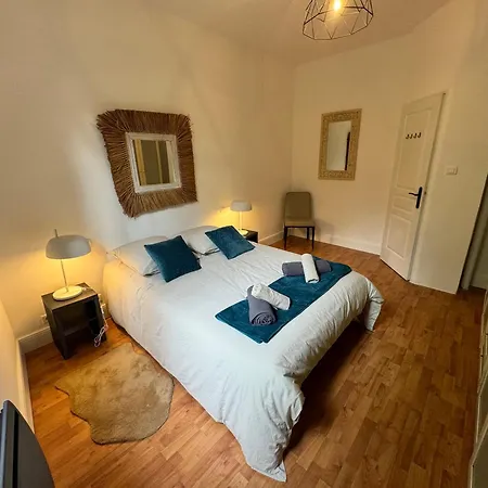 Maison Centre-ville Avec Terrasse Privee De 35m2 아파트